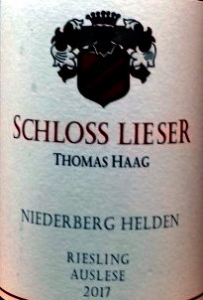 Niederberg Helden Riesling Auslese (fruchtsüß) 2017 - halbe Flasche, Schloss Lieser – Thomas Haag Niederberg Helden Riesling Auslese (fruchtsüß) 2017 - halbe Flasche, Schloss Lieser – Thomas Haag